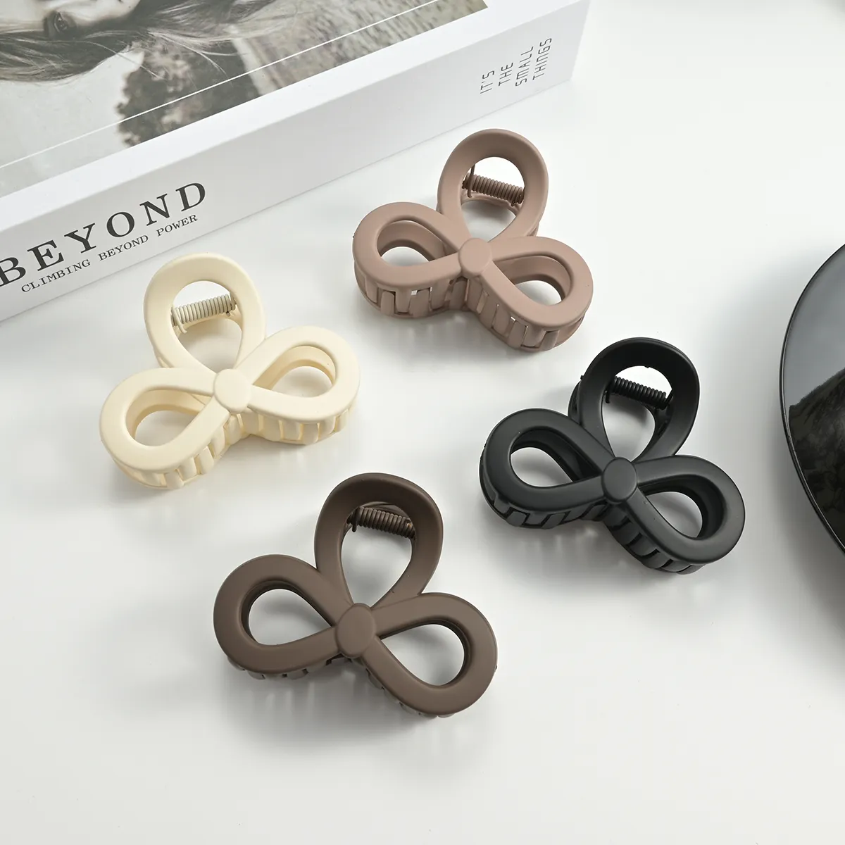 Bow decor shark hair claw clips set for women